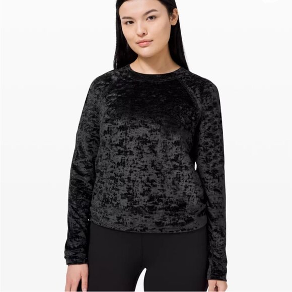 Lululemon Warm Down Crew Black Crushed Velvet Long Sleeve Sweater Top - Picture 1 of 8